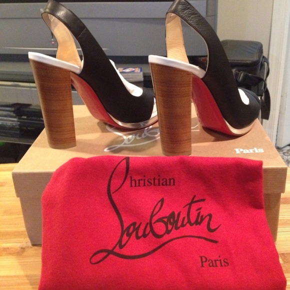💥REDUCED AUTHENTIC CHRISTIAN LOUBOUTIN💥 - Picture 4 of 4