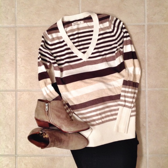 🔻Reduced🔻 Lightweight striped sweater