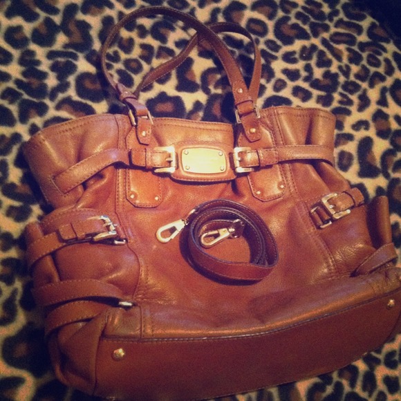 Michael Kors brown leather Ganvoort tote purse !