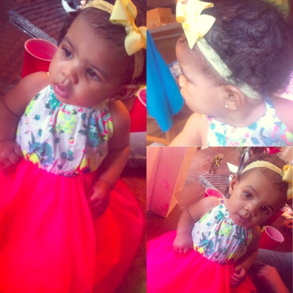 genuine kids Dresses & Skirts - Spring dress!! 12 months 🌺🌸🌷