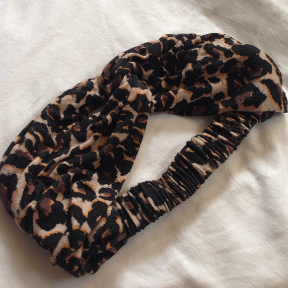 SOLD!!! 💗💗💗 Cheetah headband  or turban