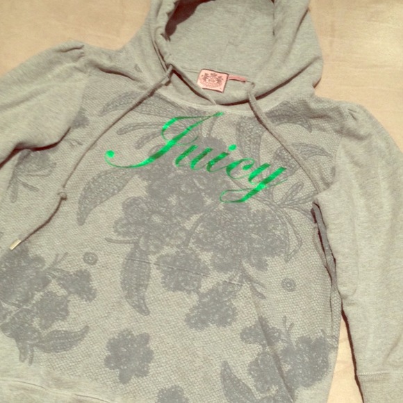 Juicy Couture Tops - Sold in bundle 🌟Juicy Couture Sweatshirt