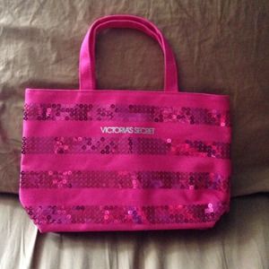 🚫SOLD🚫Bundled.💗Small Victoria's Secret tote