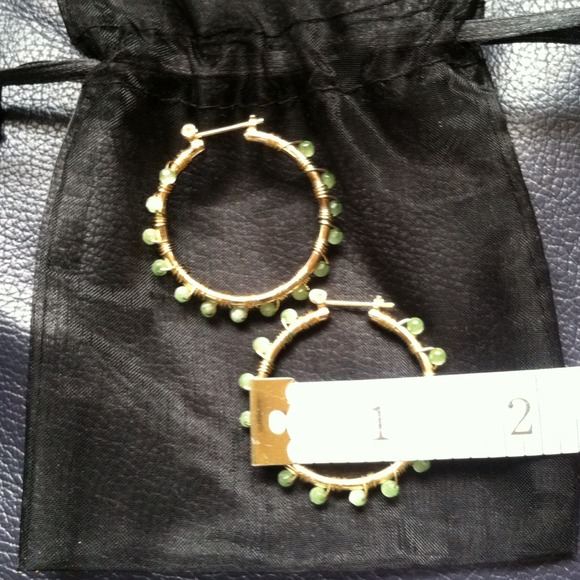 Fashion Jewelry/Costume Jewelry Hoops - Picture 3 of 4