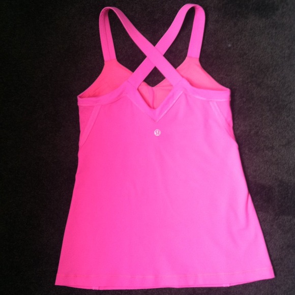 *SOLD* Lululemon tank top in hot pink