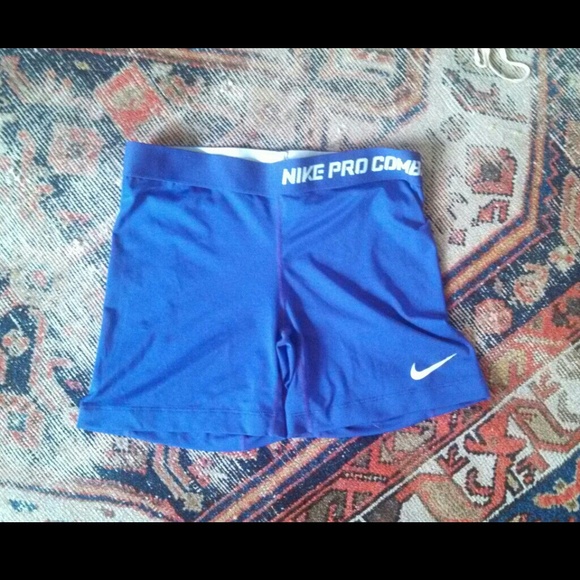 Nike spandex shorts - Picture 3 of 4