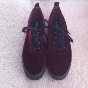 ON HOLD H&M platform velvet lace up sneakers