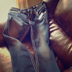 Hold!! New Miss Me Sz 32/34 boot cut jeans!!