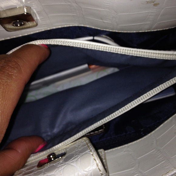 Purse - Picture 4 of 4