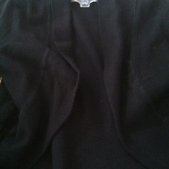 NWOT Cropped Black Cardigan - Picture 2 of 3