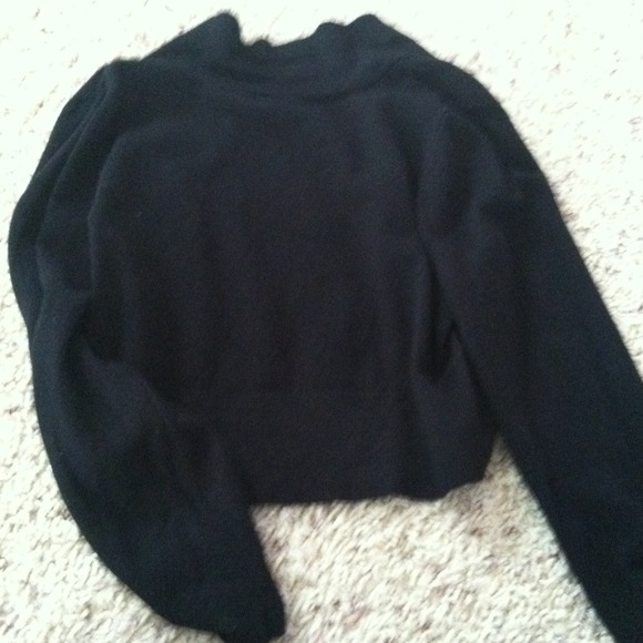 NWOT Cropped Black Cardigan - Picture 3 of 3
