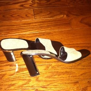 ⬇️Authentic gucci slides