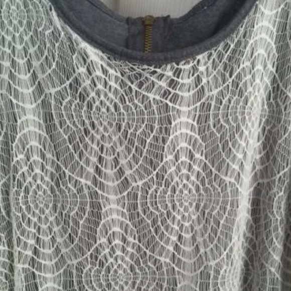 Grey, white netting/crochet size S - Picture 3 of 3