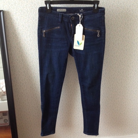 *Sold* Adriano goldschmied skinny zipper jean