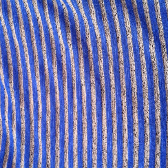 Striped Open Back Top - Picture 3 of 3