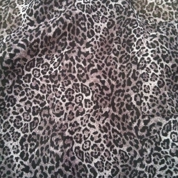 Chiffon Cheetah Print Tank Top - Picture 4 of 4