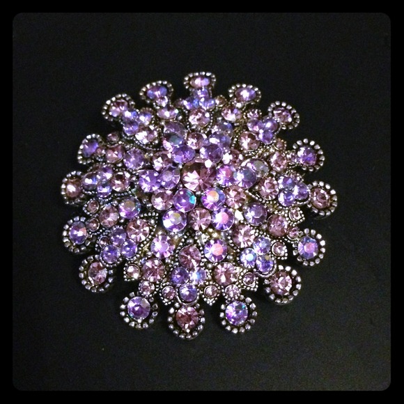 Brooch