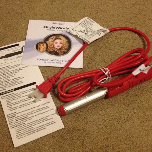Accessories - Bioionic mini 3/4 inch stylewinder curling iron!