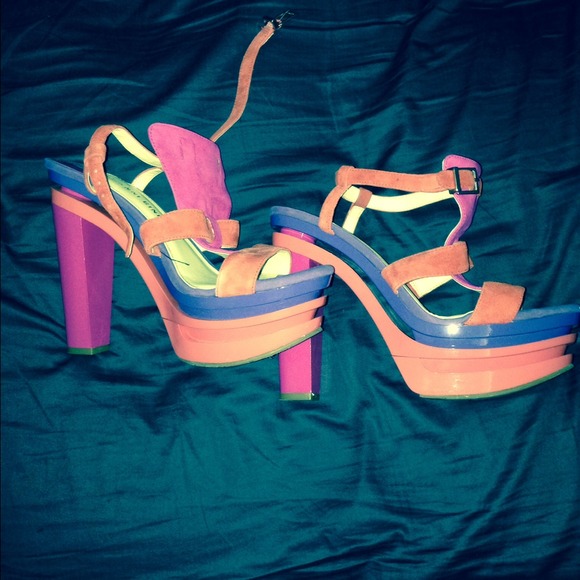 Giani Bini Colorblock Platform Gladiator - Picture 2 of 3