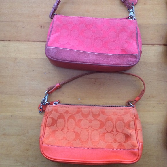 Coach purse - Picture 2 of 4