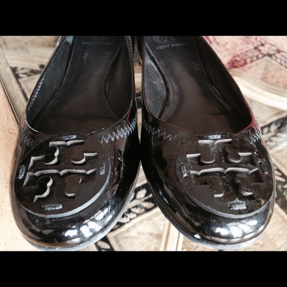 Tory Burch reva flats sold sold sold - Picture 2 of 4