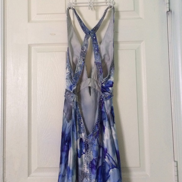 🌟SALE🌟 Prom dress - Picture 4 of 4