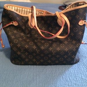 Large shoulder bag