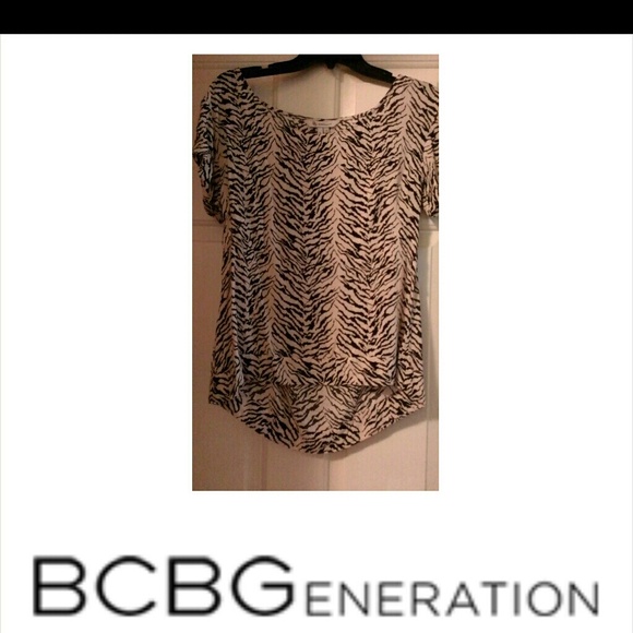 New BCBGeneration Top XS