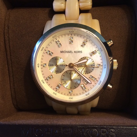 ❌SOLD❌Michael Kors Watch - Picture 2 of 3