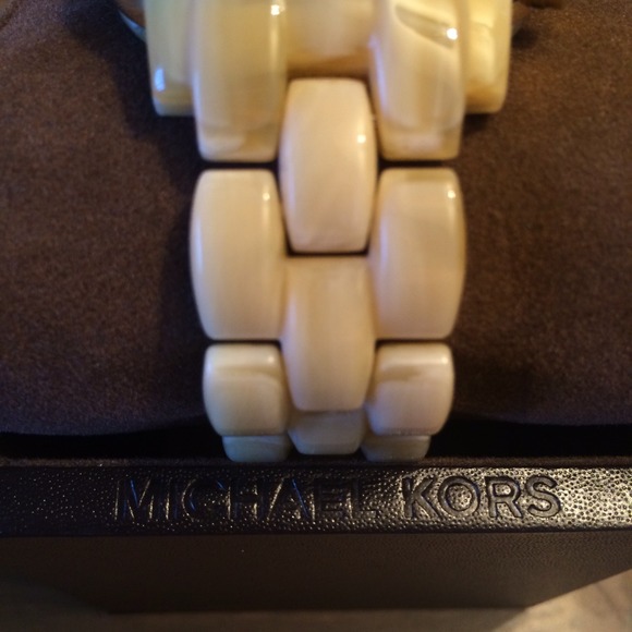 ❌SOLD❌Michael Kors Watch - Picture 3 of 3