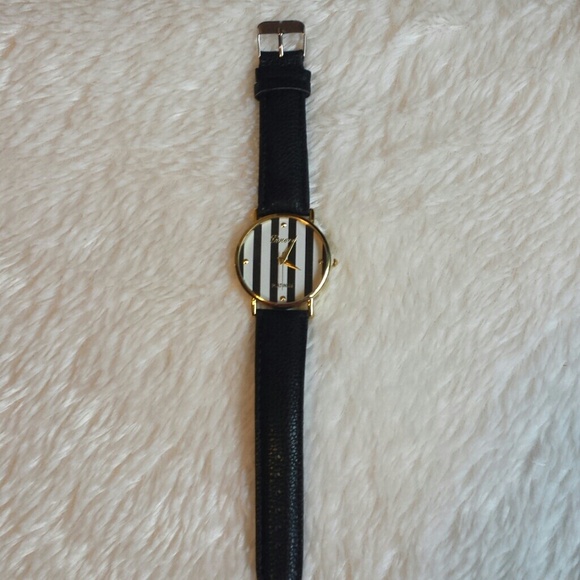 ****** sold on Vinted******