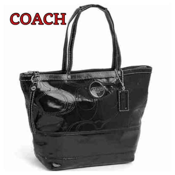 Coach Handbags - Co0H)hold lisa* Coach patent signature tote F15142