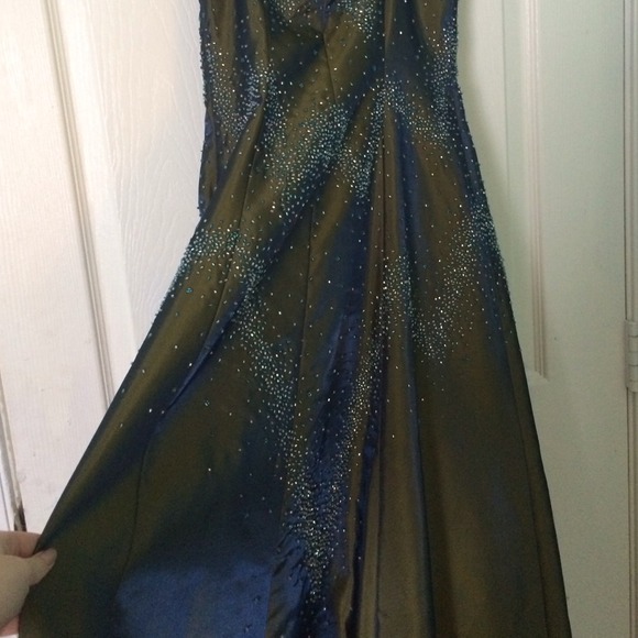🌟SALE🌟Prom/pageant dress - Picture 4 of 4
