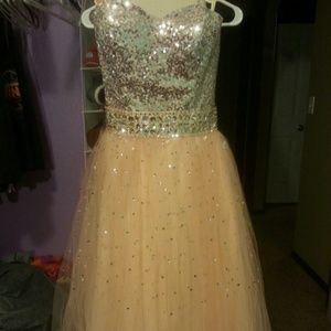 Prom dress