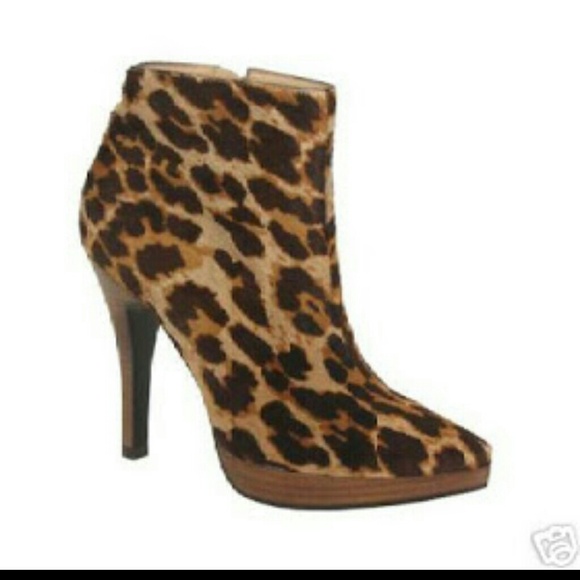 X SOLD X Steve Madden Leopard booties New!