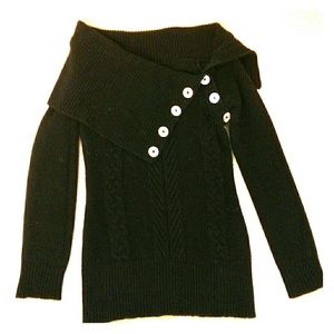 Black medium sweater