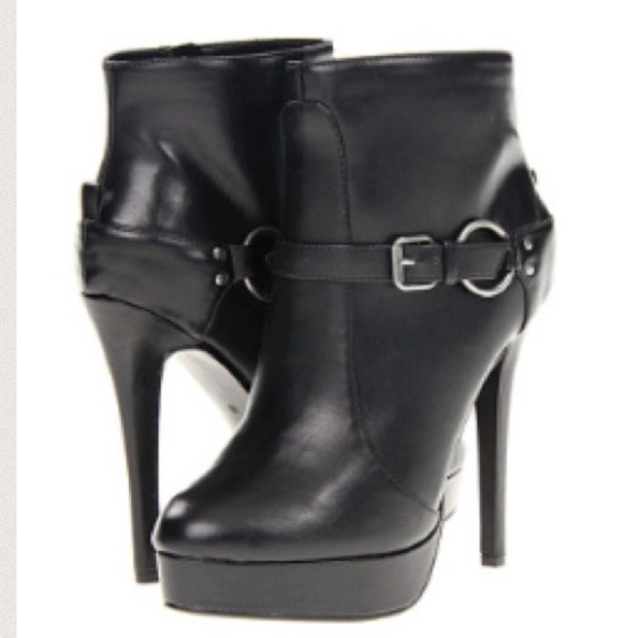 ANKLE BOOTS CHARLES DAVID