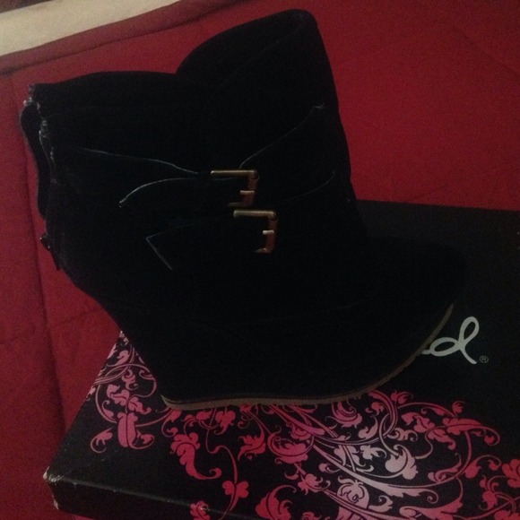 Black ankle boots