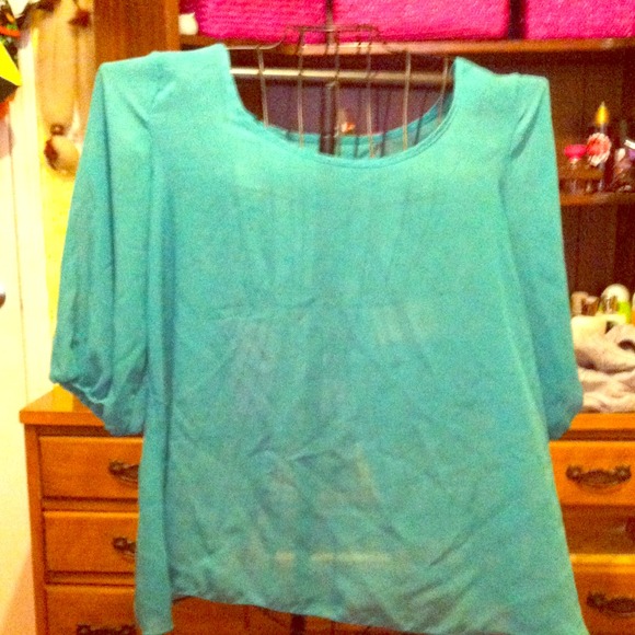 Concert . Super cute, sassy, and classy shirt - Picture 1 of 2
