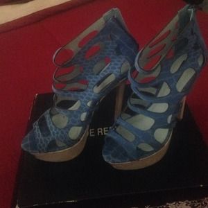 Blue shoes pending sale with @bellashock