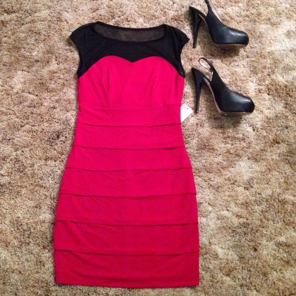 Dresses & Skirts - *NWT* Red bandage bodycon dress