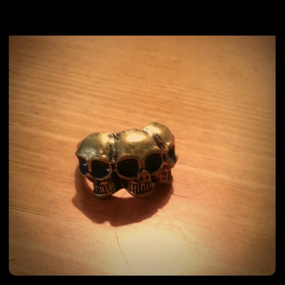 Skull ring.