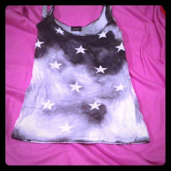 Edgy Americana black and white tye-dye tank top🎶