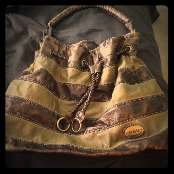 Adorable Dolce&Gabanna handbag/purse