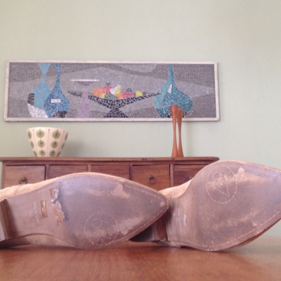 🌷‼️SOLD‼️🌷 Anthropologie suede gold-tipped boots - Picture 4 of 4