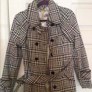 Gorgeous black and white coat