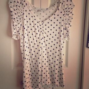 CLEARANCE 👏 White Polka Dot Shirt