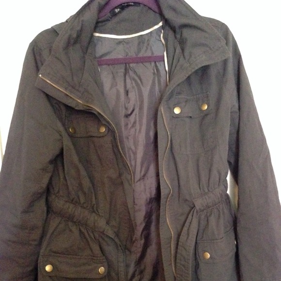 Fun rain jacket - Picture 2 of 4