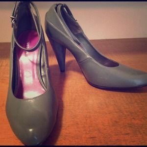 Grey pumps with ankle strap