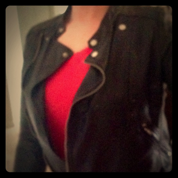 SOLD Sexy crop leather jacket